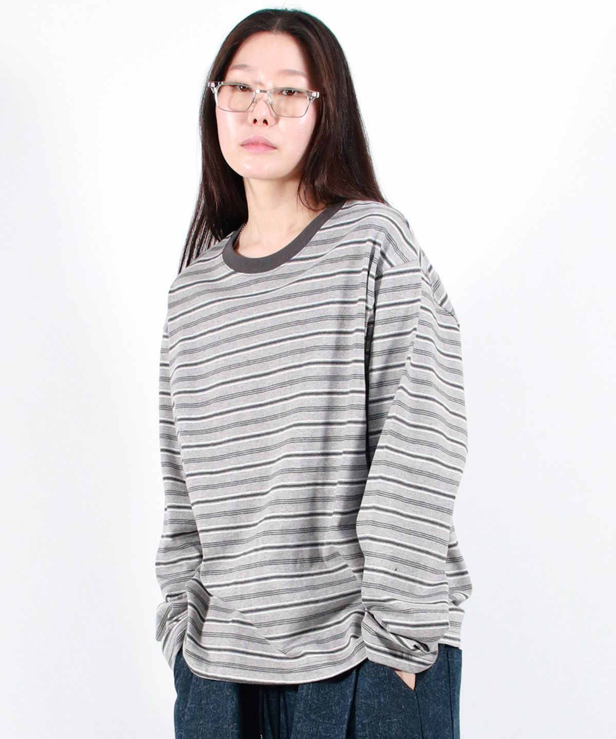 드마크(DEMARC) MULTI STRIPE LONG SLEEVE TEE - Gray