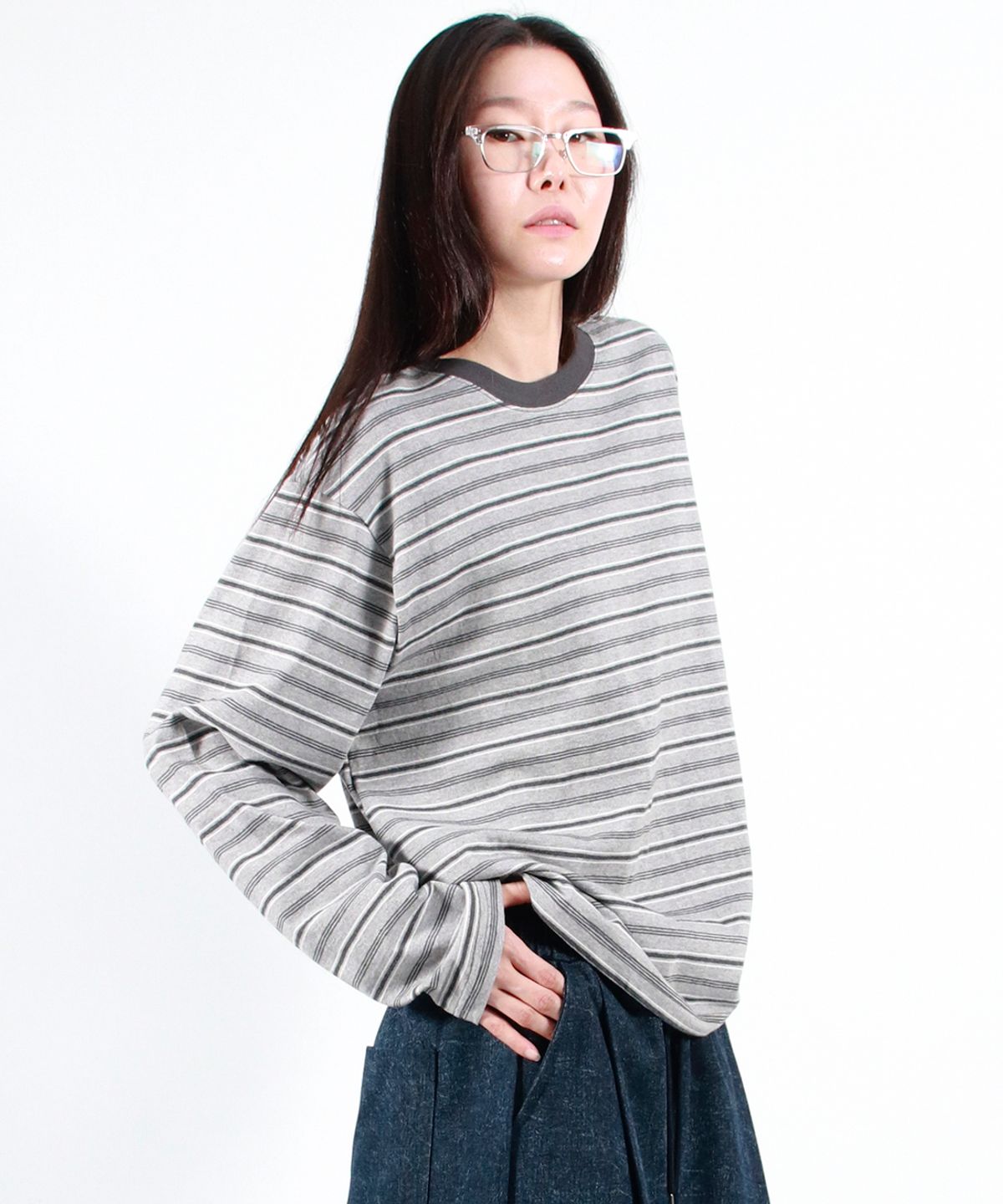 드마크(DEMARC) MULTI STRIPE LONG SLEEVE TEE - Gray