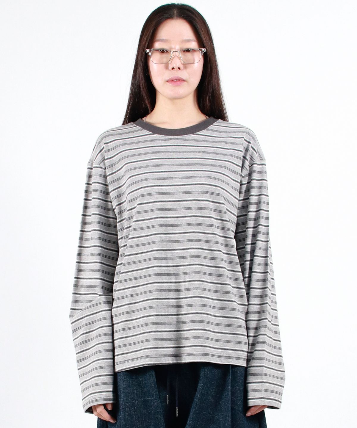 드마크(DEMARC) MULTI STRIPE LONG SLEEVE TEE - Gray