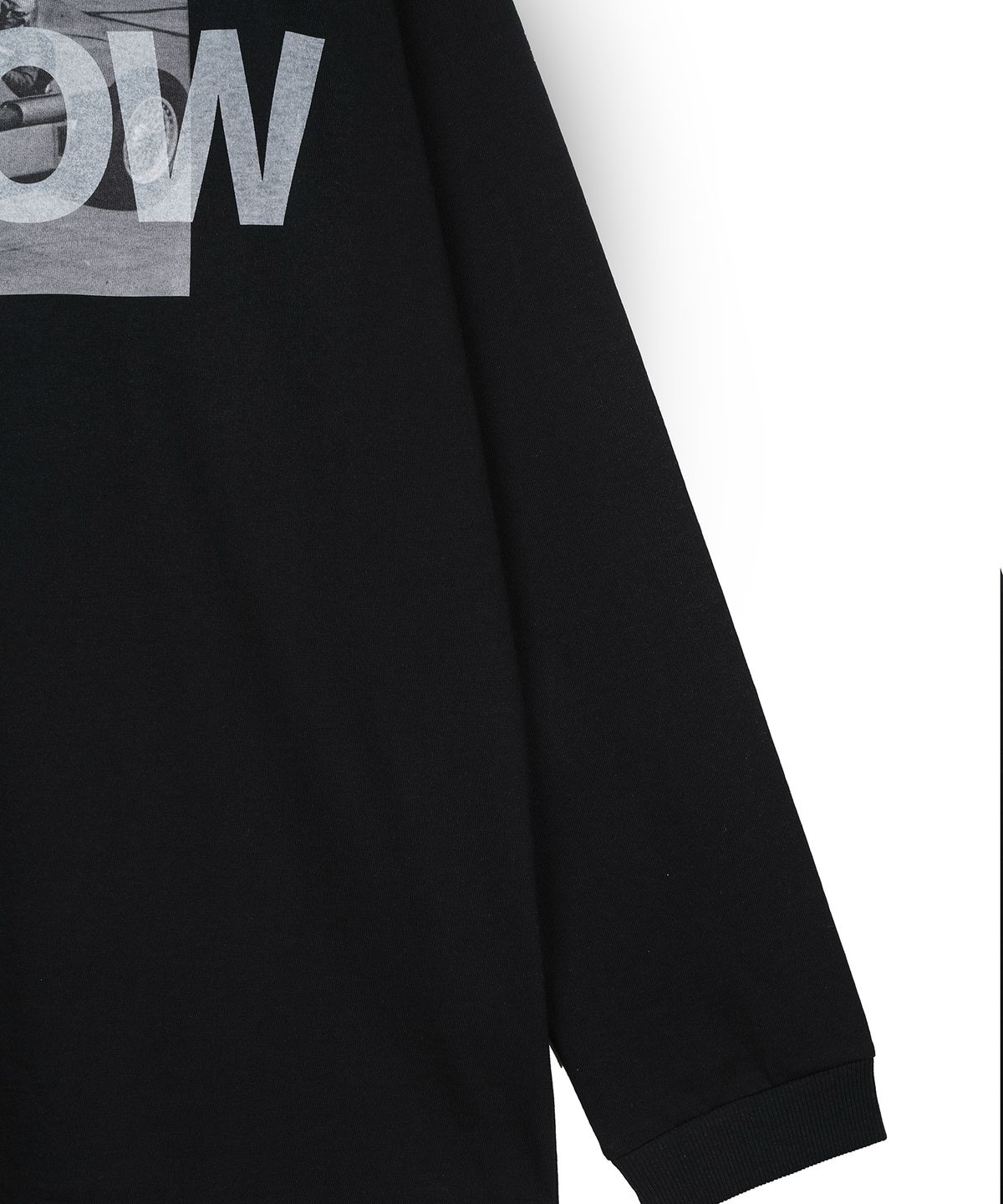 구보(GUVO) ARROW tee, black