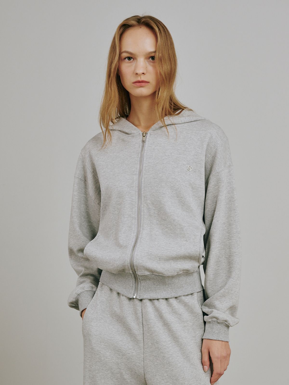 누브(NOUVE) 에센셜 후드 집업 셋업- 멜란지 그레이 / Essential Hood Zip Up Set Up - M.Gray