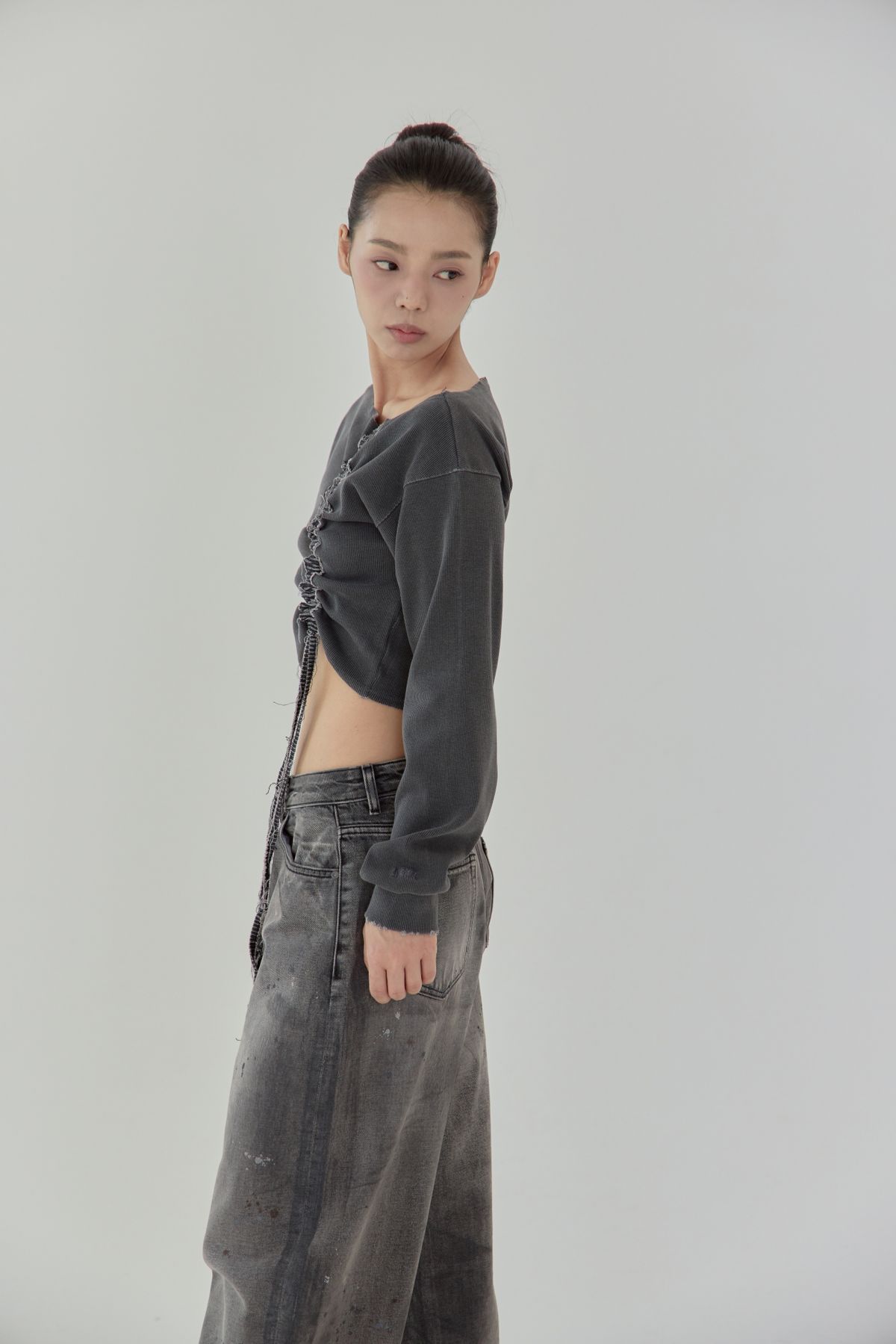 노 엑스트라 터치(NO EXTRA TOUCH) Detail Lining Boat Tee (Charcoal) / 25FWTS004CH