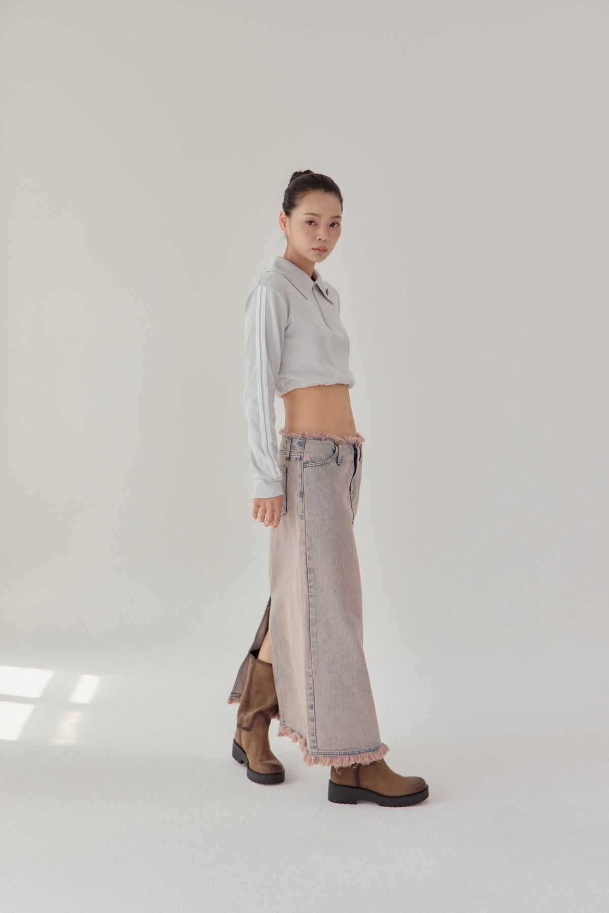 노 엑스트라 터치(NO EXTRA TOUCH) Half zip-up Crop mtm (Light Grey) / 25FWSW001LG