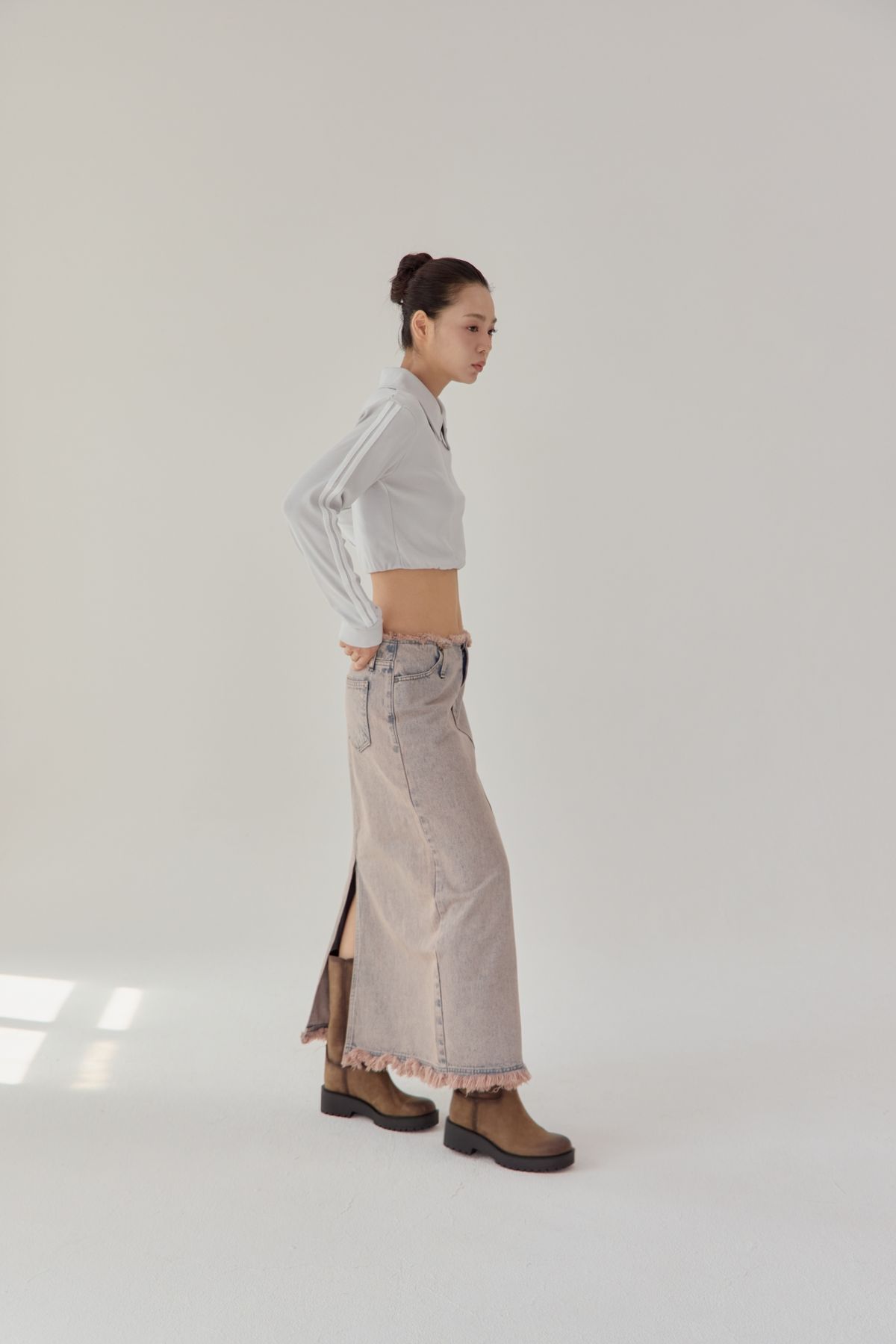 노 엑스트라 터치(NO EXTRA TOUCH) Half zip-up Crop mtm (Light Grey) / 25FWSW001LG