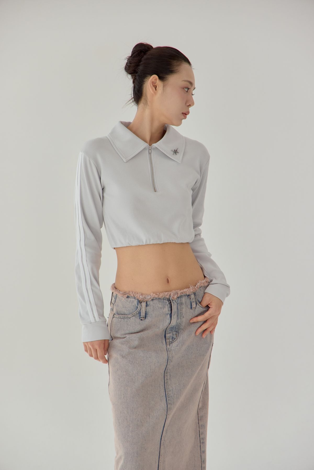 노 엑스트라 터치(NO EXTRA TOUCH) Half zip-up Crop mtm (Light Grey) / 25FWSW001LG