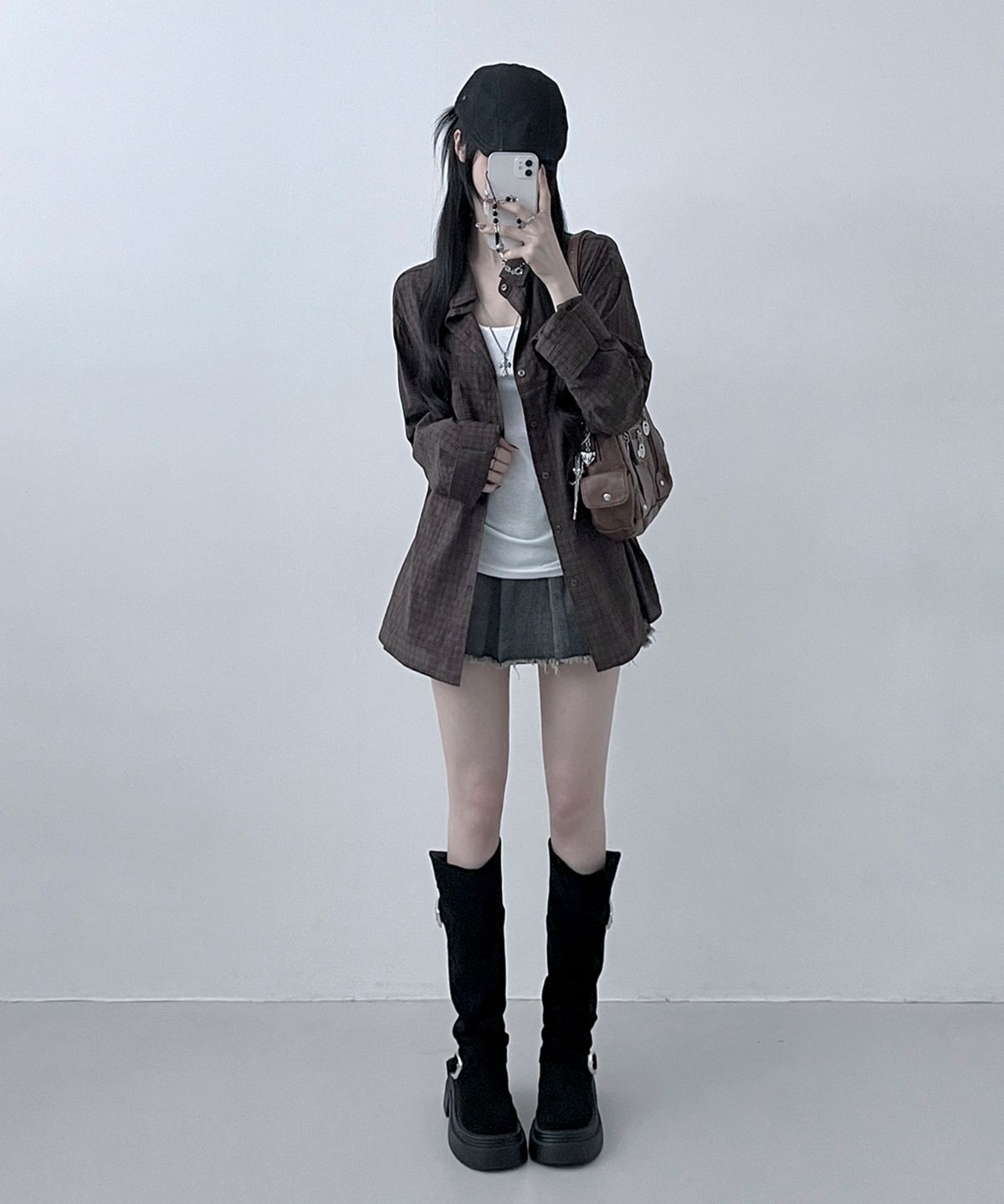 무븐(MOOVN) 빈티지 그런지 체크 셔츠 브라운