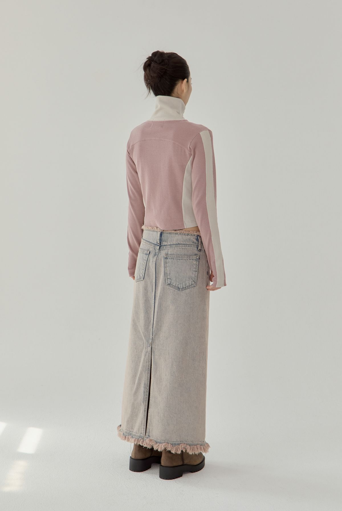 노 엑스트라 터치(NO EXTRA TOUCH) Track Zip-up (Pale Pink) / 25FWTS003PI