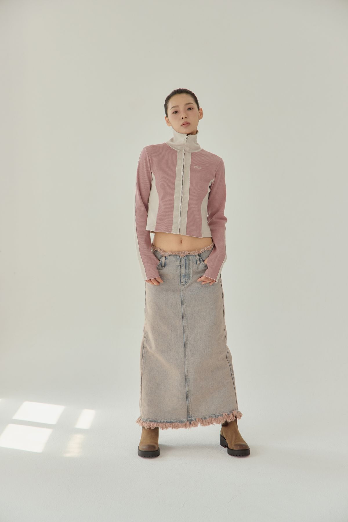 노 엑스트라 터치(NO EXTRA TOUCH) Track Zip-up (Pale Pink) / 25FWTS003PI
