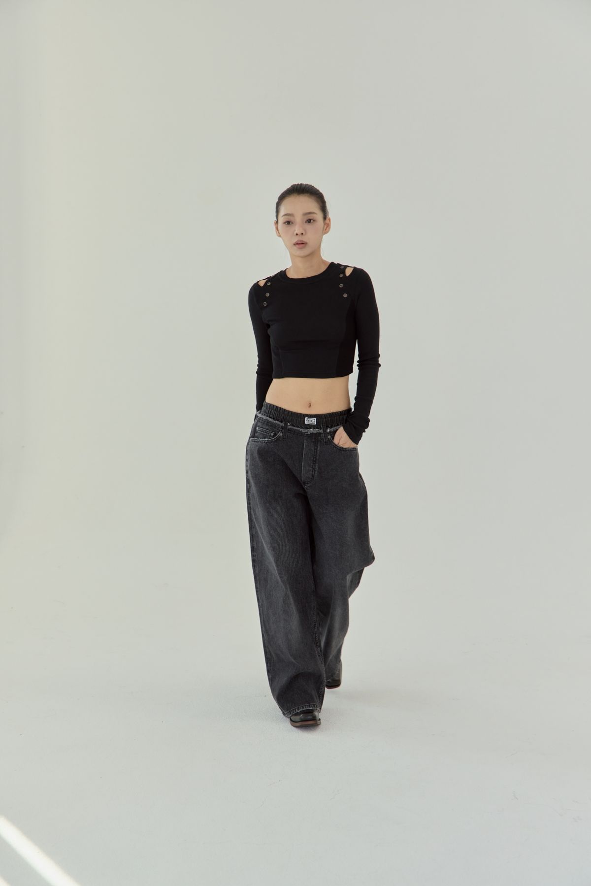 노 엑스트라 터치(NO EXTRA TOUCH) Leather Trunk Pants / 25FWPT002BK