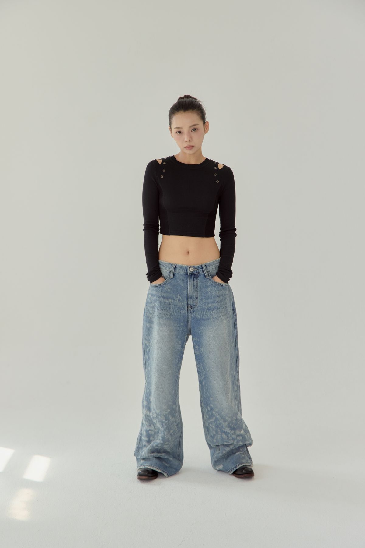 노 엑스트라 터치(NO EXTRA TOUCH) Jacquard Destroyed Denim / 25FWPT003BL