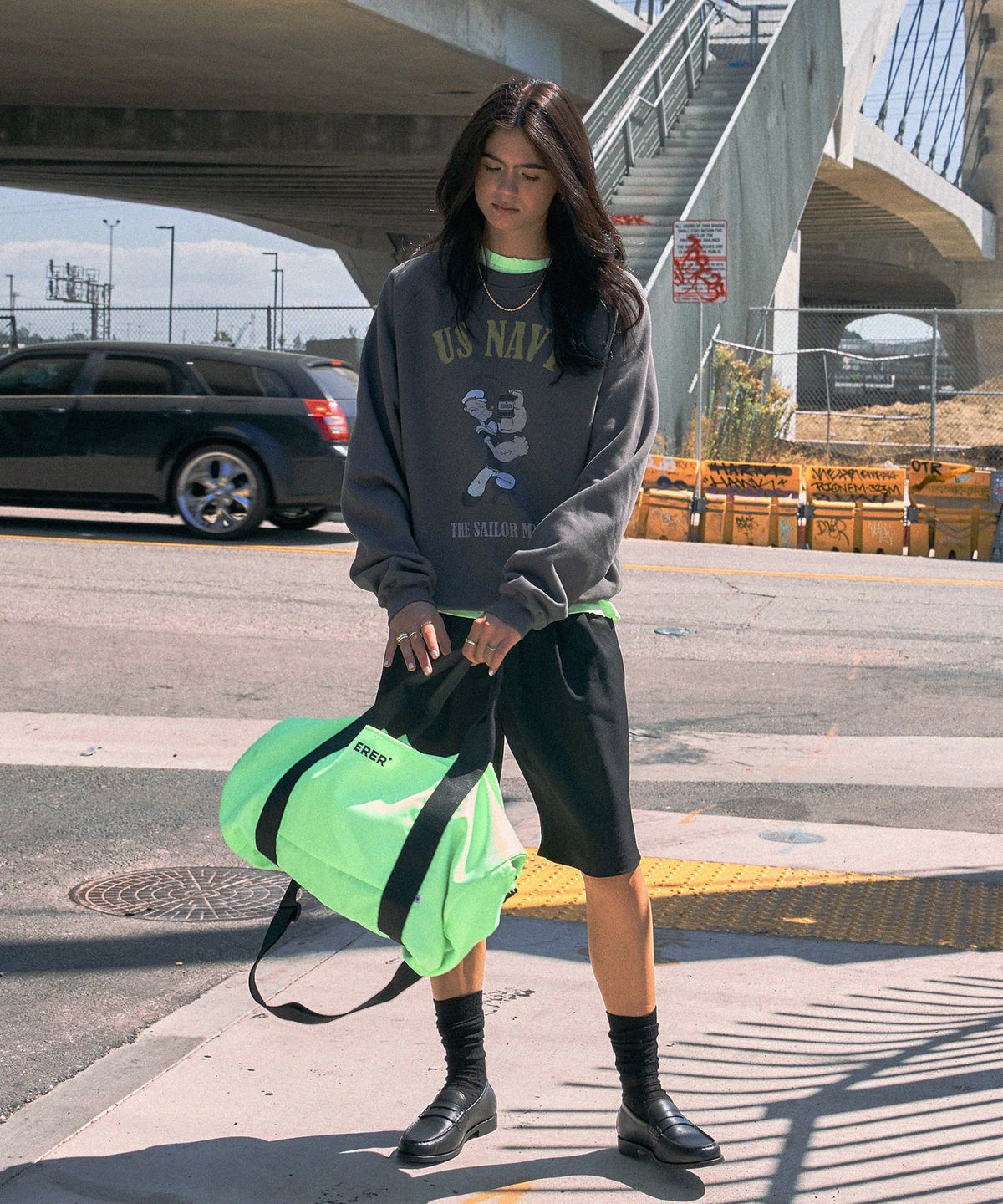 에르에르(ERER) Popeye Raglan Sweatshirt Charcoal