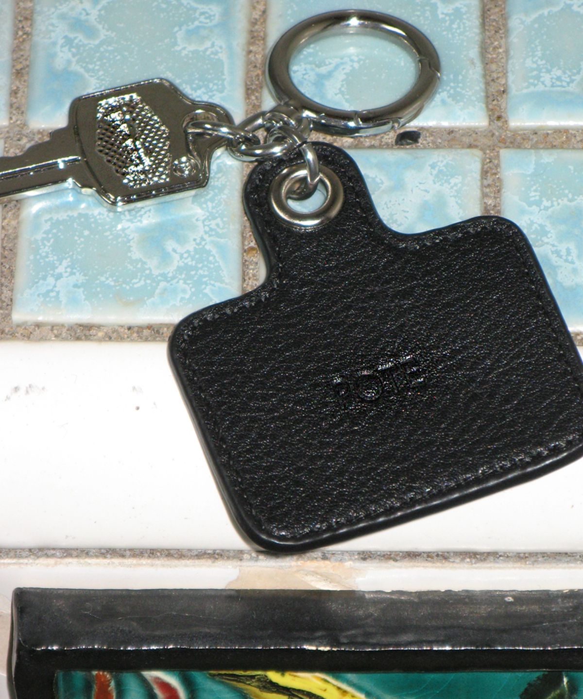 포테(POTE) [2차리오더:바로출고] 0009 Key Pendant Keyring_Black