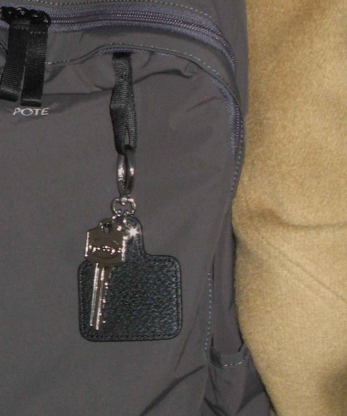 포테(POTE) [2차리오더:바로출고] 0009 Key Pendant Keyring_Black