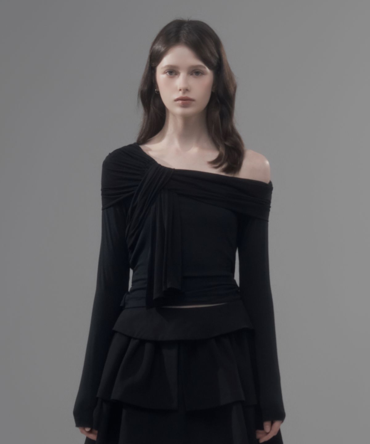 마우솔레움(MAU SOLEUM) Ella Sheer Shoulder Top - Black