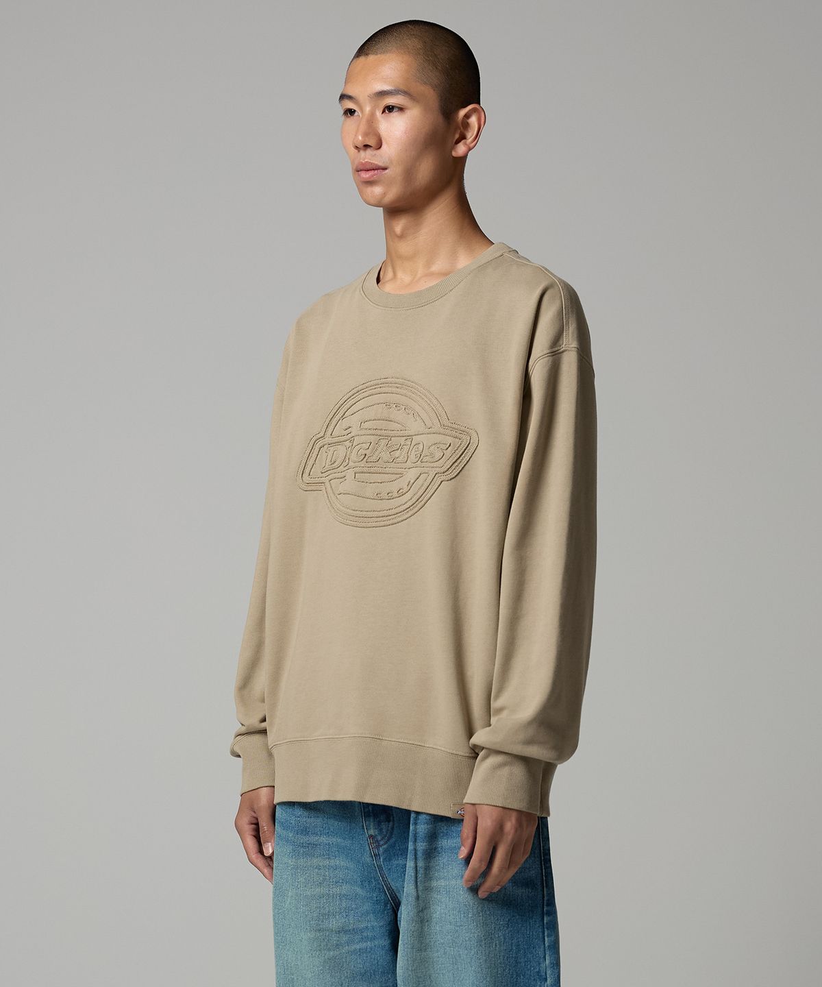 디키즈(DICKIES) 프렌치테리 EMB 로고 스웨트셔츠 Dessert Sand