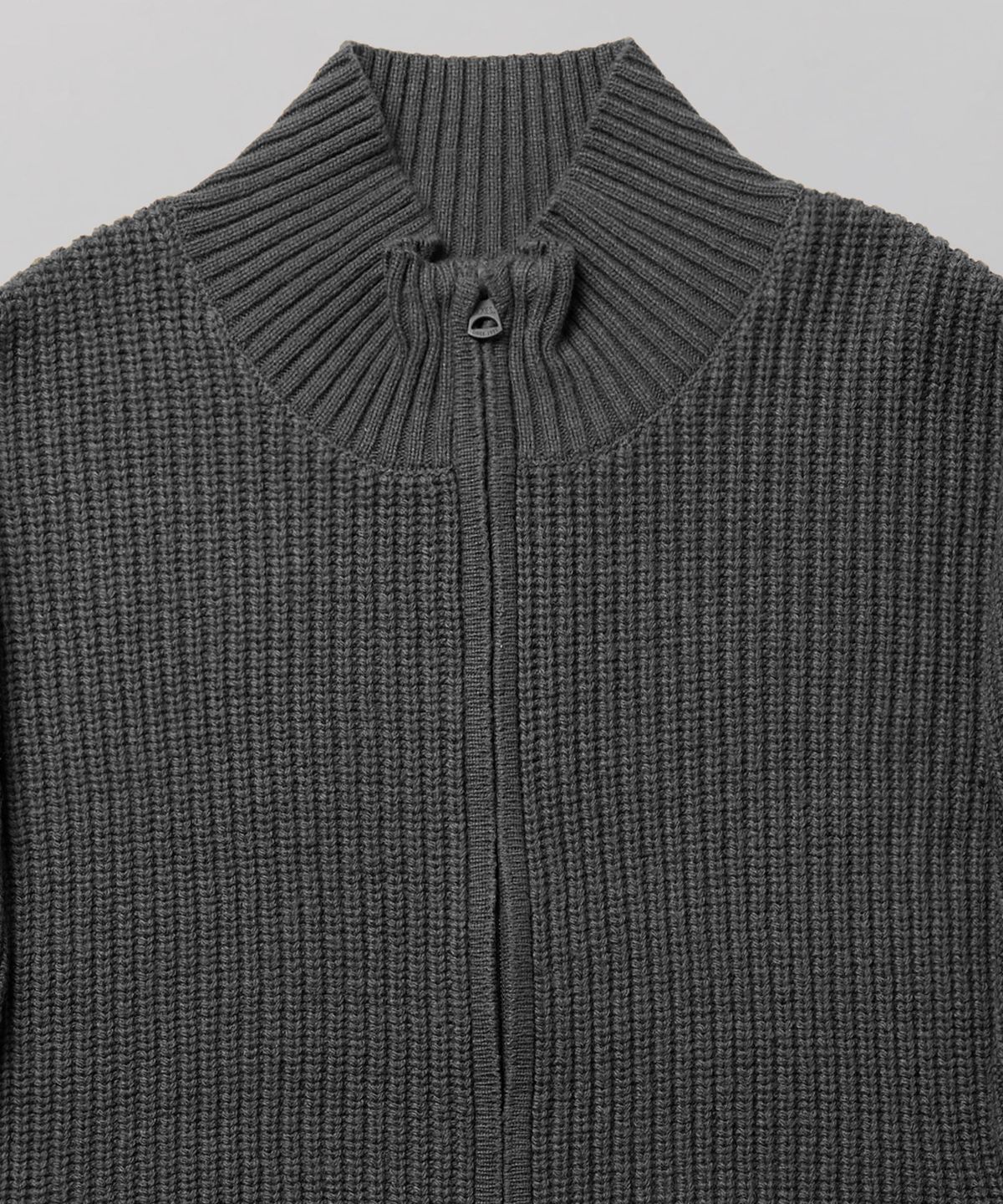 디키즈(DICKIES) 백 로고 풀집업 니트 Charcoal