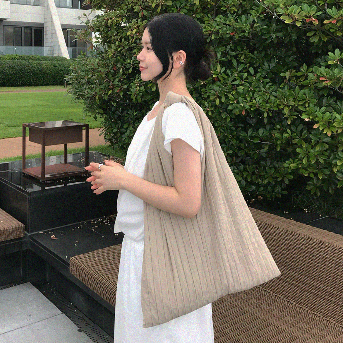 메종드유(MAISONDEU) 티모 리지 숄더백_Sand Beige