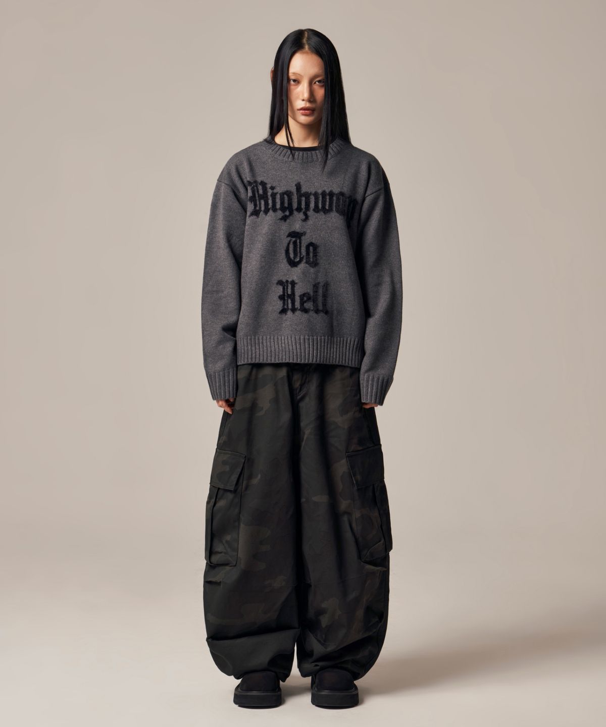 아이돈워너셀(IDWS) Hellride Crewneck Knit Charcoal