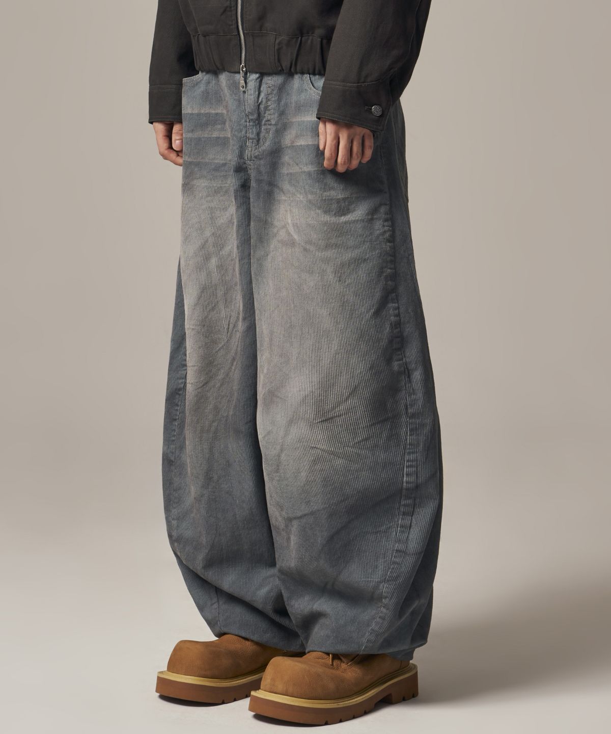 아이돈워너셀(IDWS) Viego Corduroy Balloon Pants Light Indigo