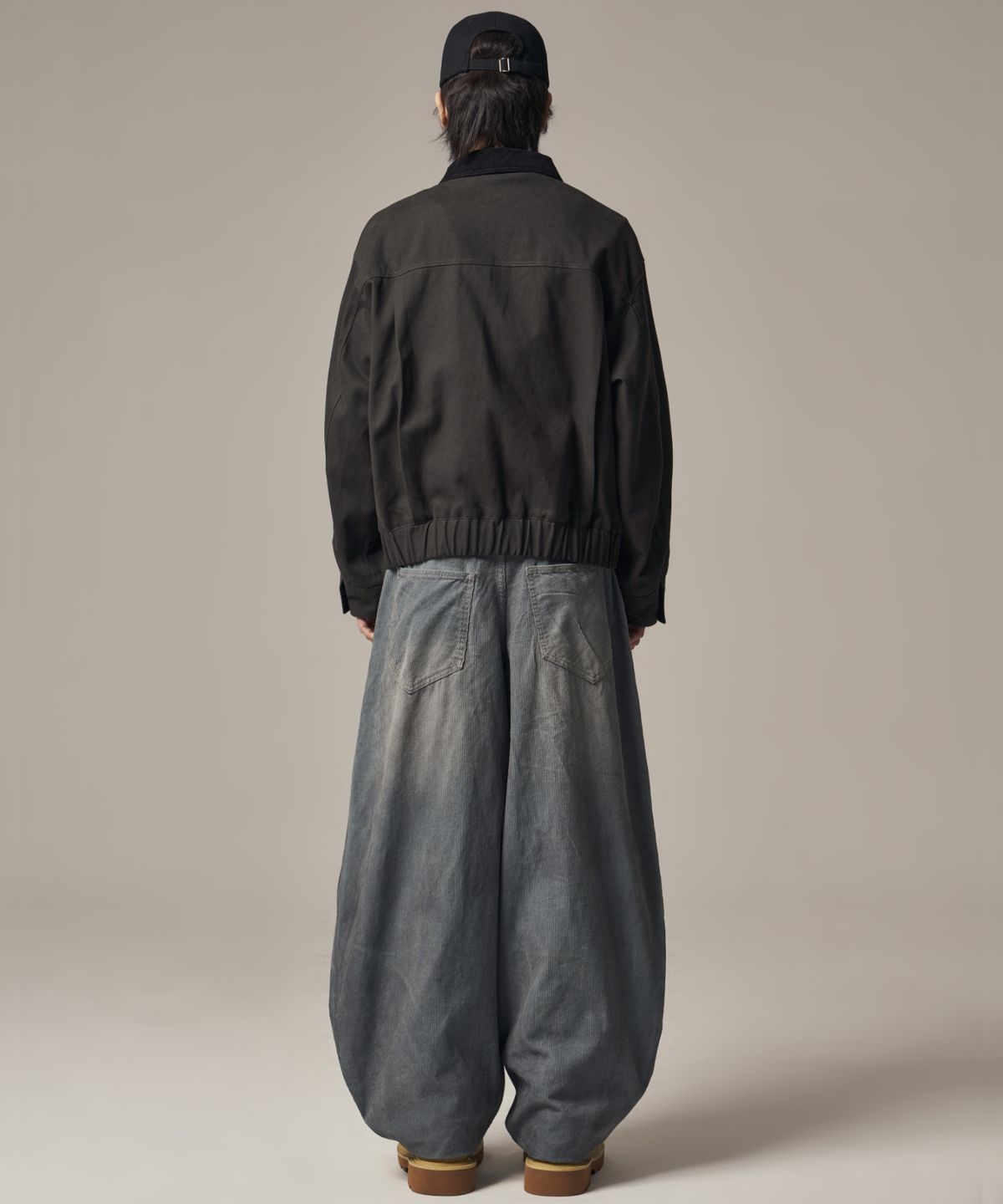 아이돈워너셀(IDWS) Viego Corduroy Balloon Pants Light Indigo