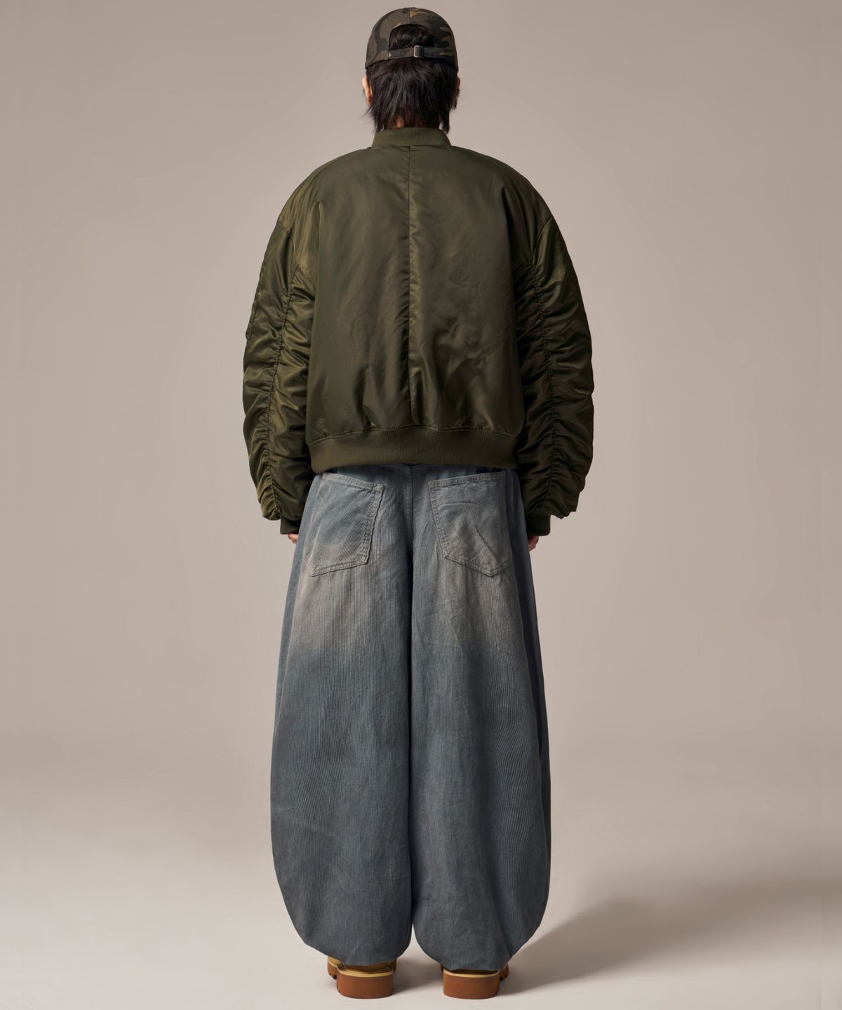 아이돈워너셀(IDWS) Viego Corduroy Balloon Pants Light Indigo