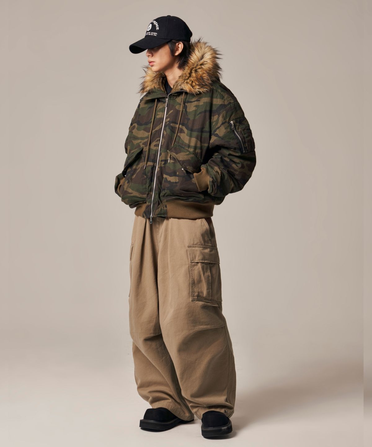아이돈워너셀(IDWS) Titan Cargo Balloon Pants Beige