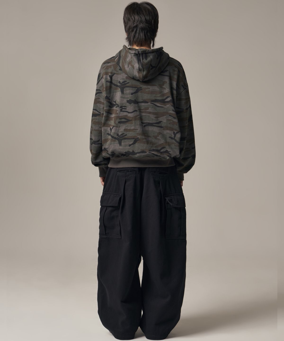 아이돈워너셀(IDWS) Titan Cargo Balloon Pants Black