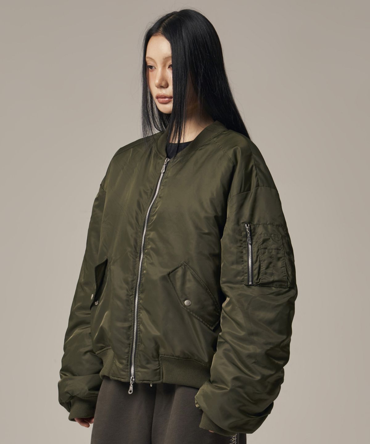 아이돈워너셀(IDWS) Plane Shirring Ma-1 Khaki
