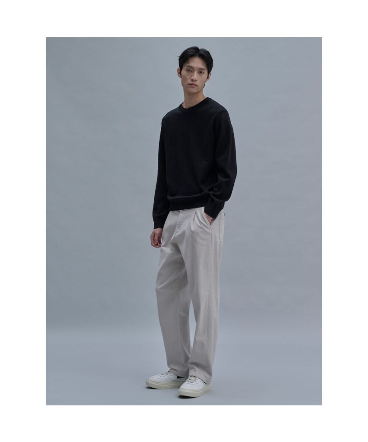 시프트지(SHIFT.G) Basic Crewneck Sweater  Black
