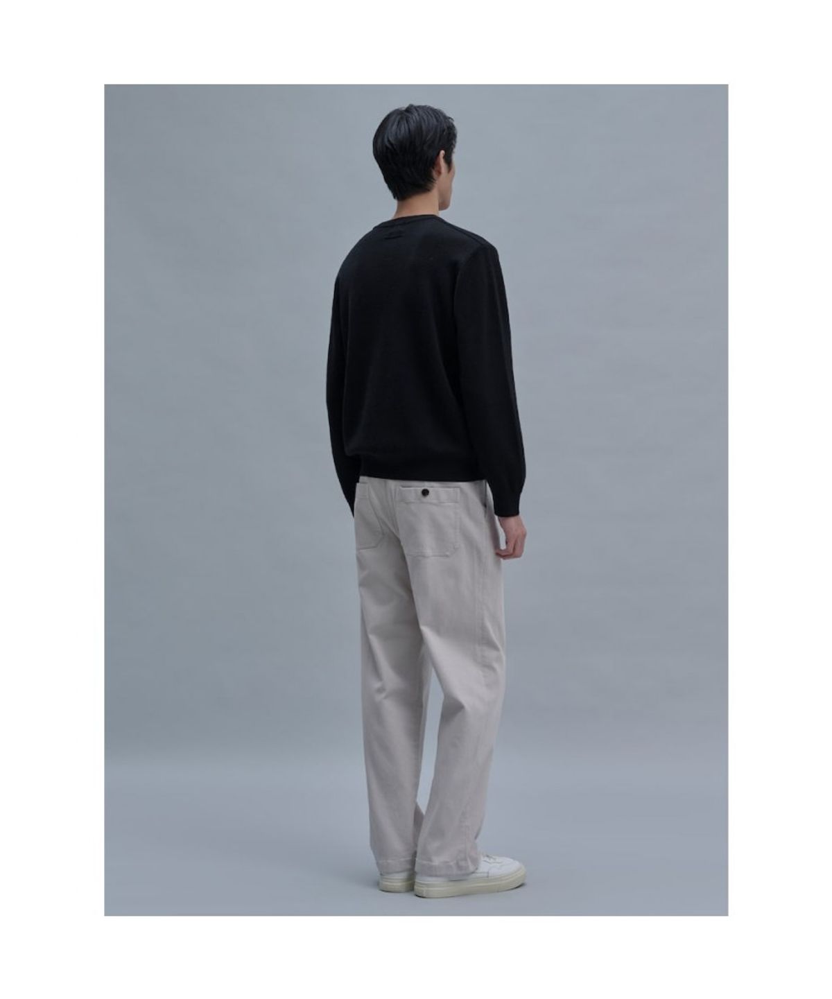 시프트지(SHIFT.G) Basic Crewneck Sweater  Black