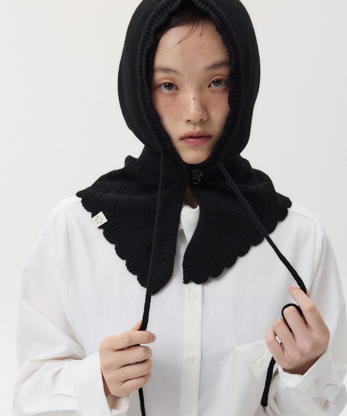 오헤시오(OHESHIO) LACE KNIT BALACLAVA, BLACK