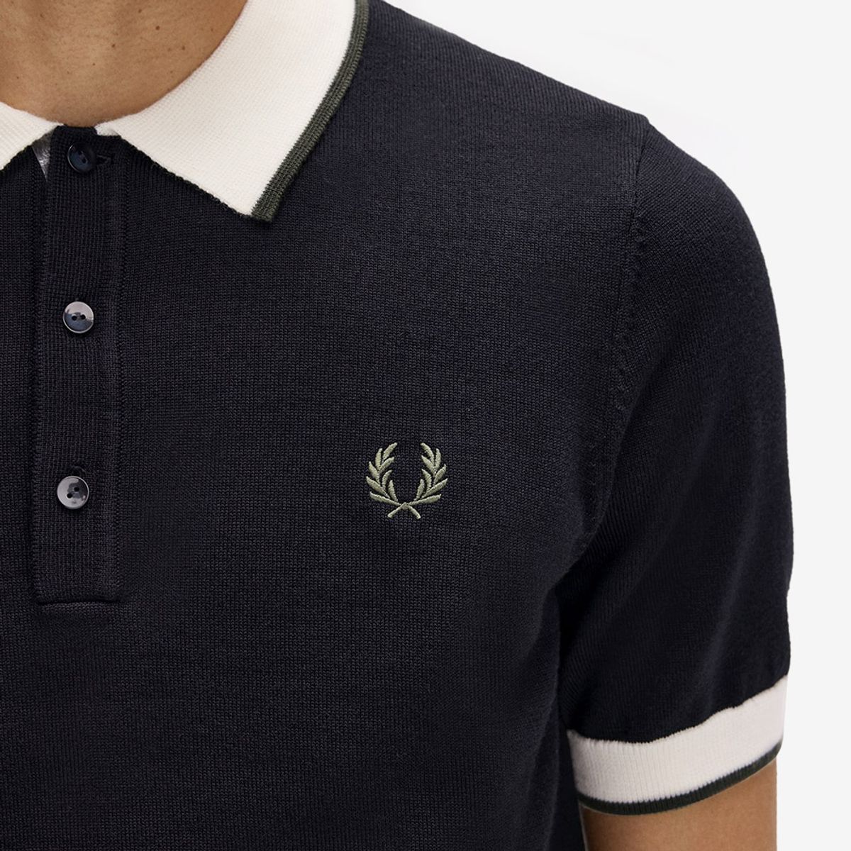 프레드페리(FRED PERRY) [Sharp] 컨트라스트 팁 니트 셔츠 - 블랙 AFPM253K315-102