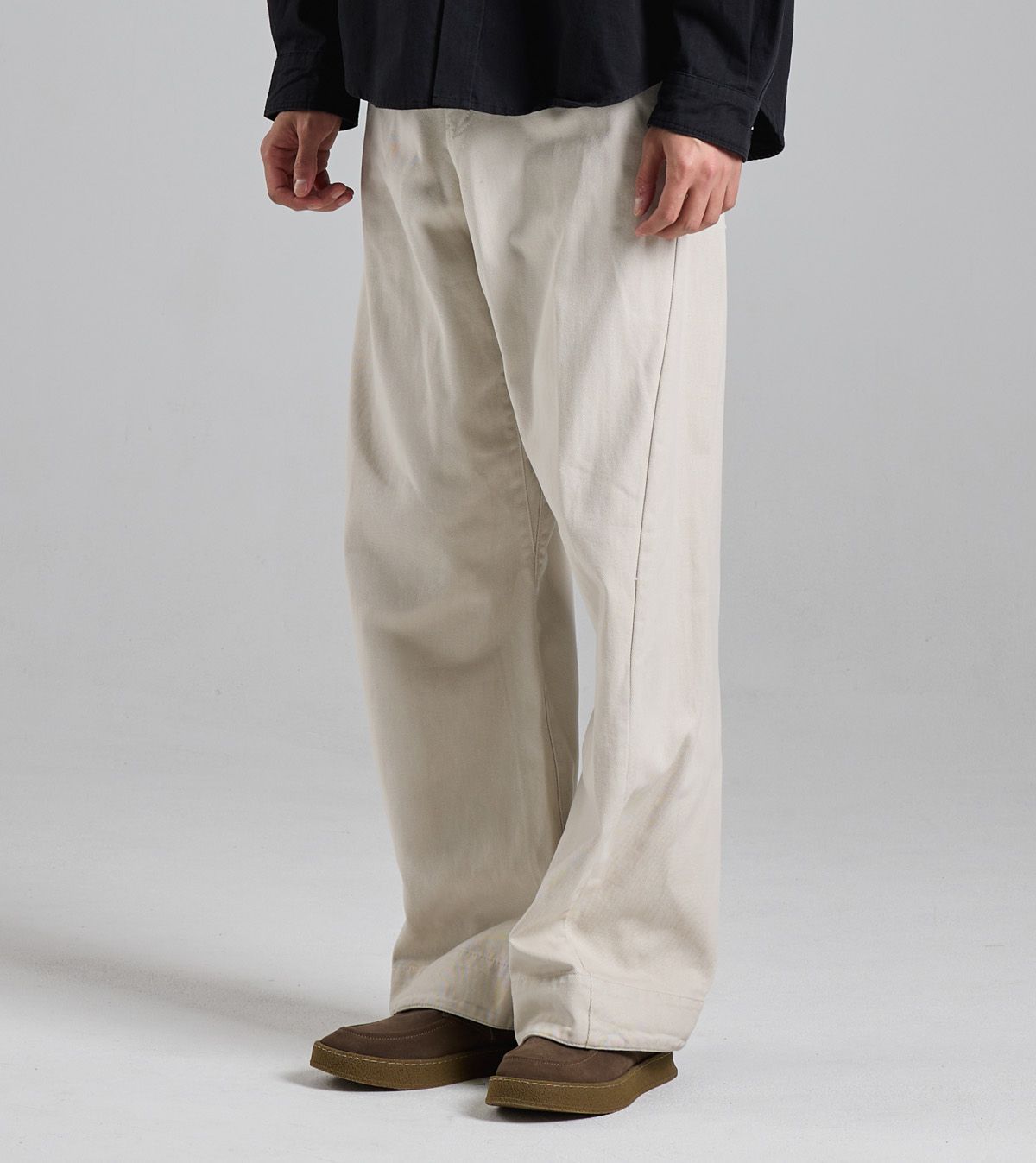 버튼서울(BUTTON SEOUL) 스티치 라인 커브드 코튼 팬츠 (라이트 베이지)