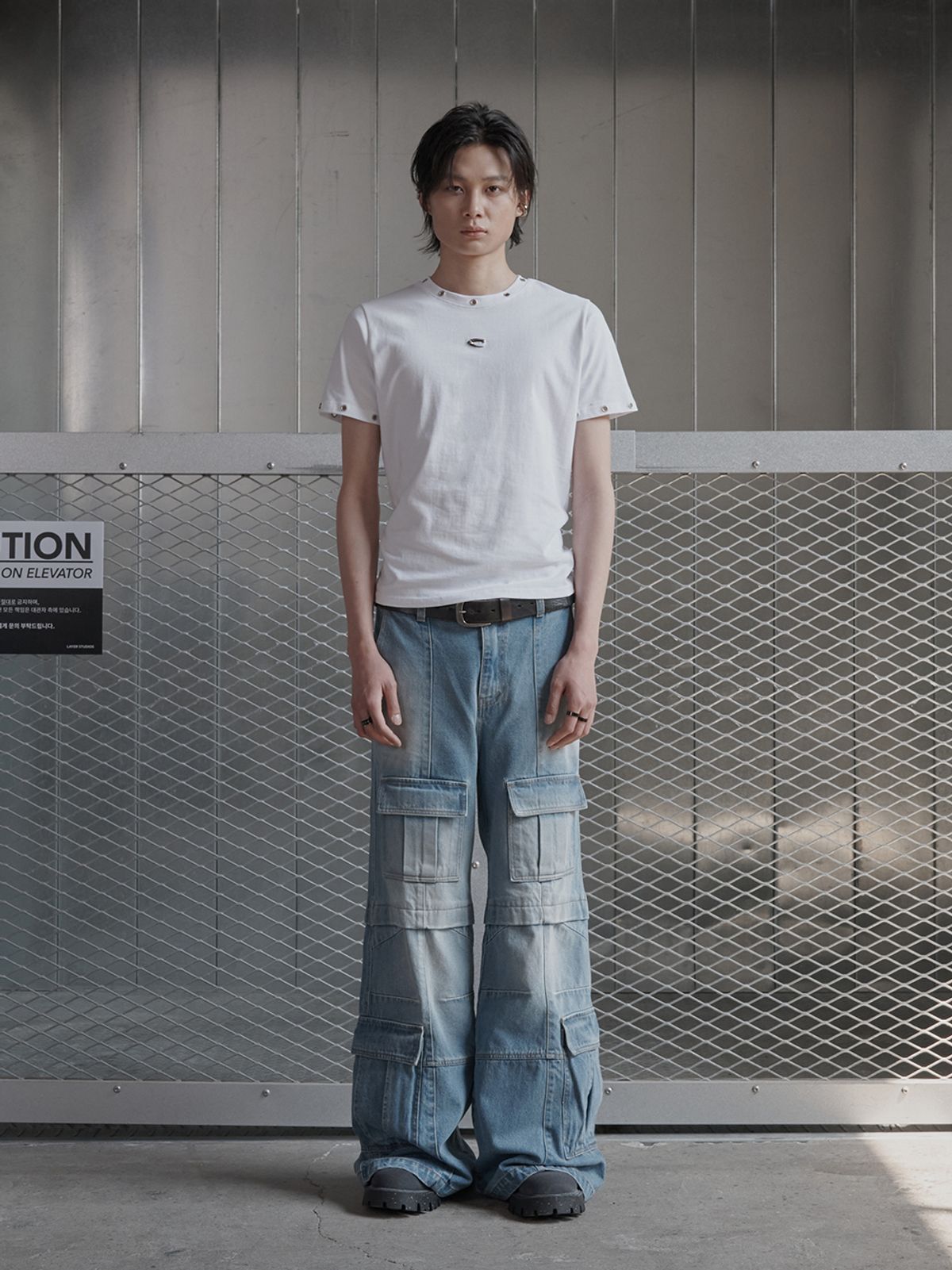 르렌느(LERENNE) Eyelet Slim Fit T-Shirt - White