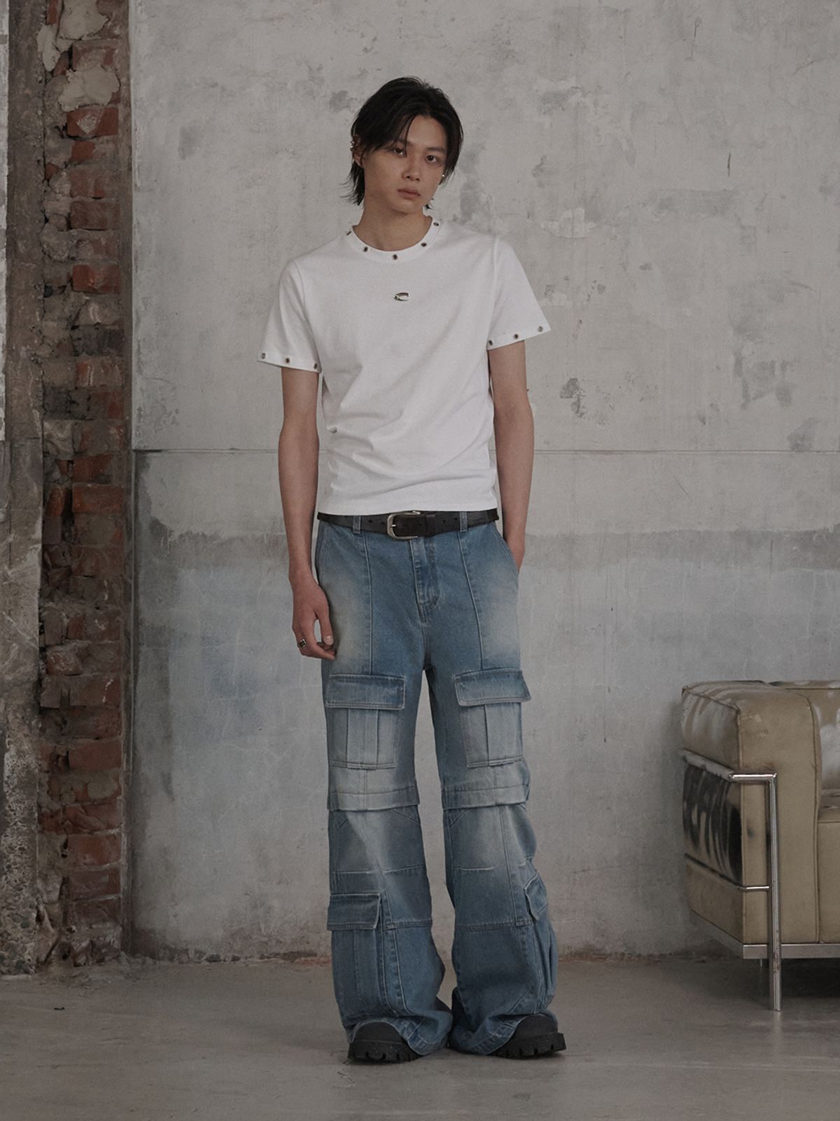 르렌느(LERENNE) Eyelet Slim Fit T-Shirt - White