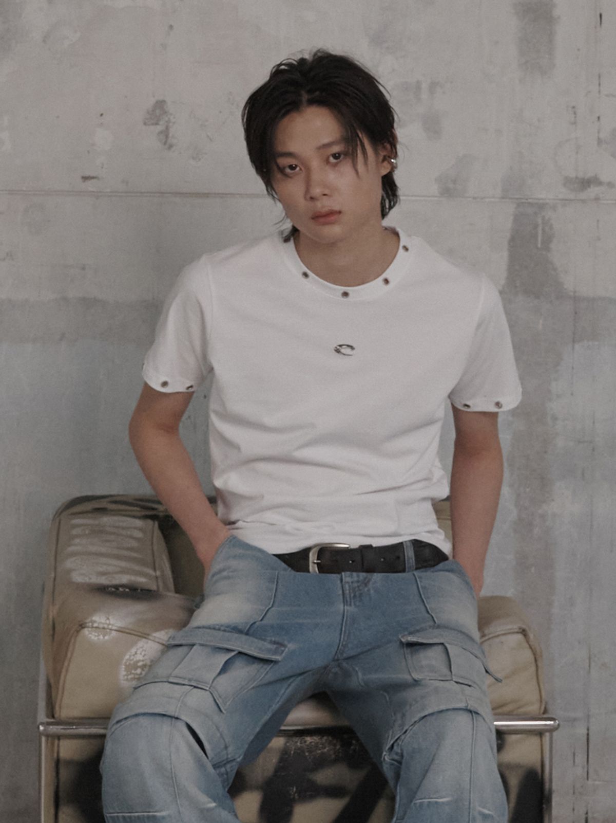 르렌느(LERENNE) Eyelet Slim Fit T-Shirt - White