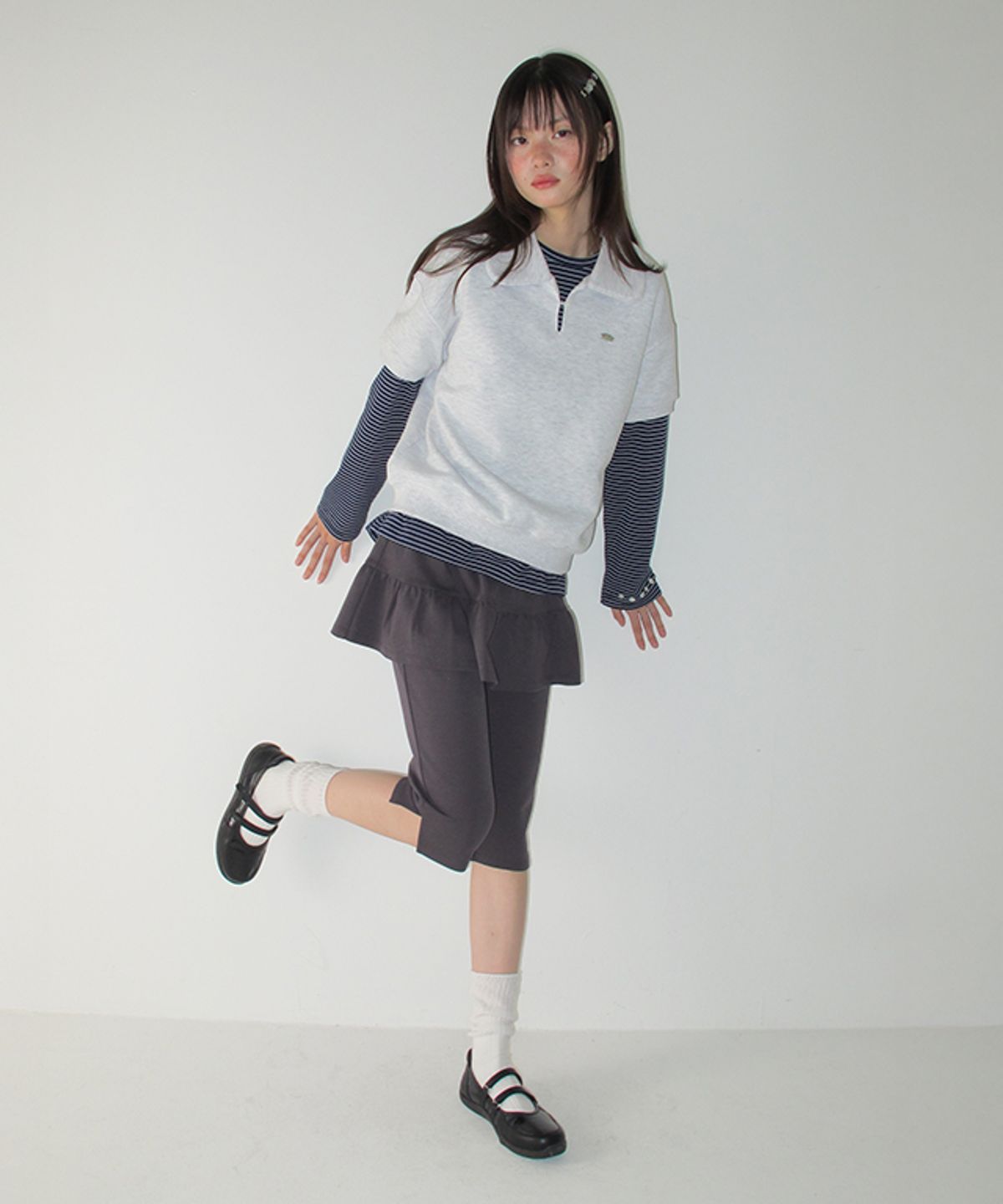 론론(RONRON) BUTTONED COLLAR HALF T SHIRT WHITE MELANGE