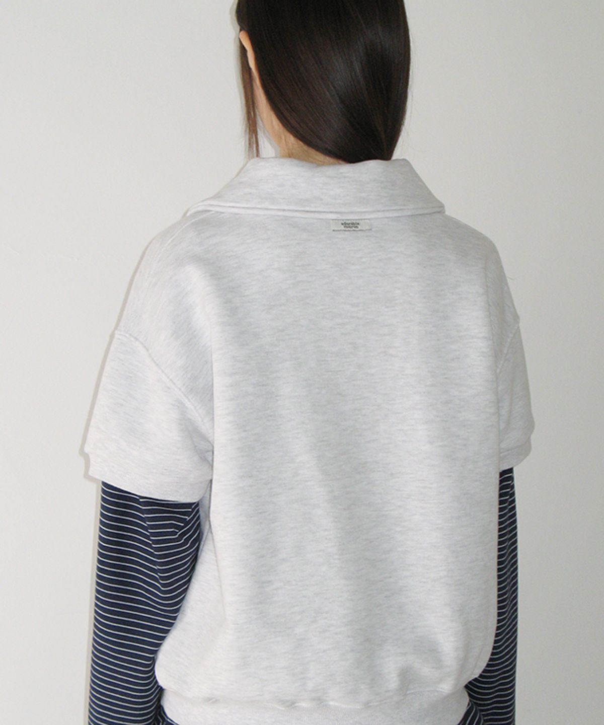 론론(RONRON) BUTTONED COLLAR HALF T SHIRT WHITE MELANGE
