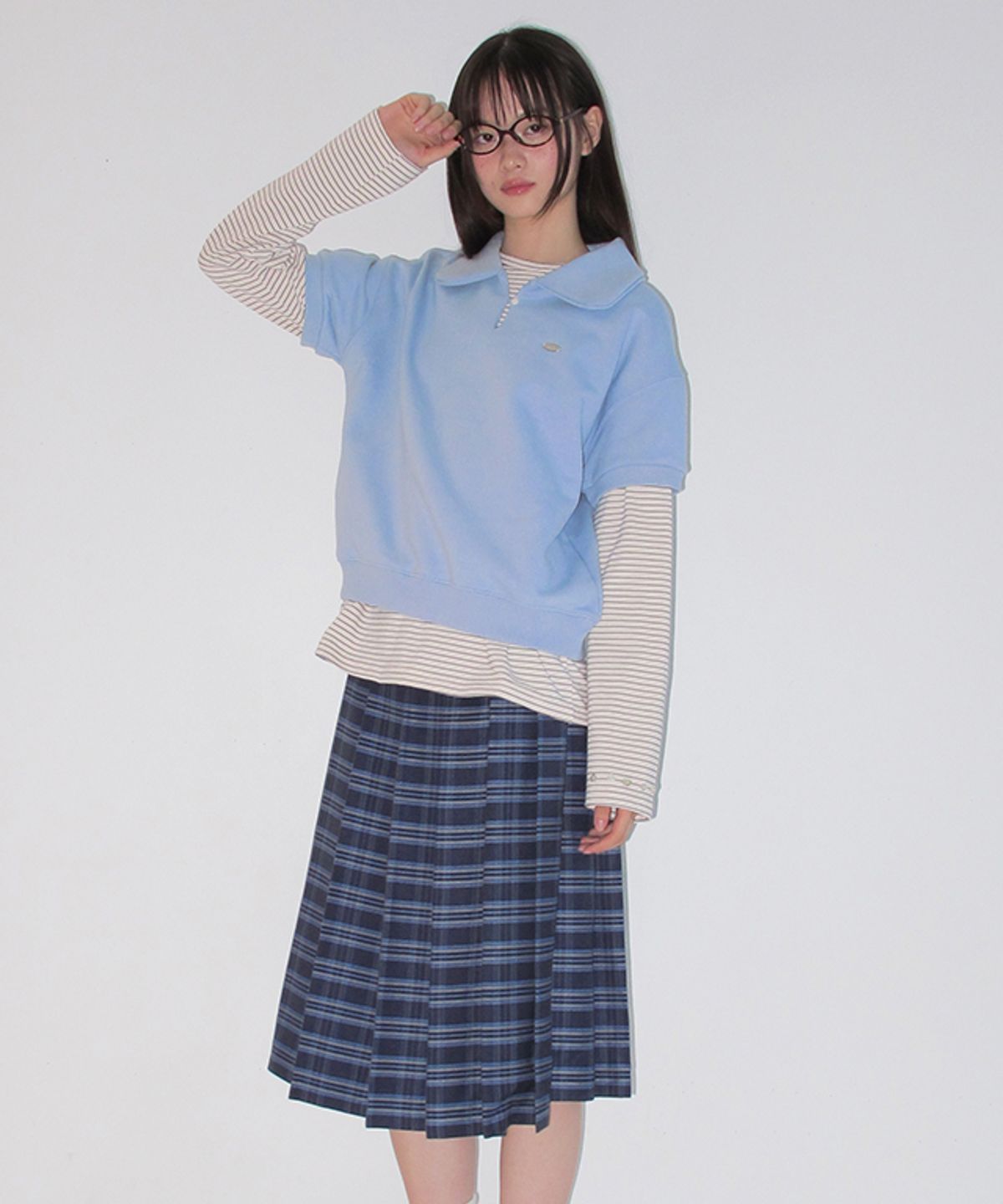 론론(RONRON) BUTTONED COLLAR HALF T SHIRT SOFT BLUE