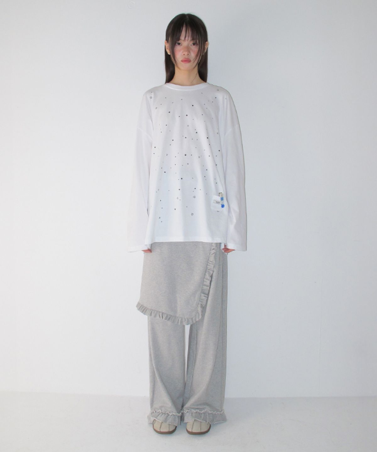 론론(RONRON) MINI POCKET MILKY WAY OVER FIT LONG SLEEVE WHITE