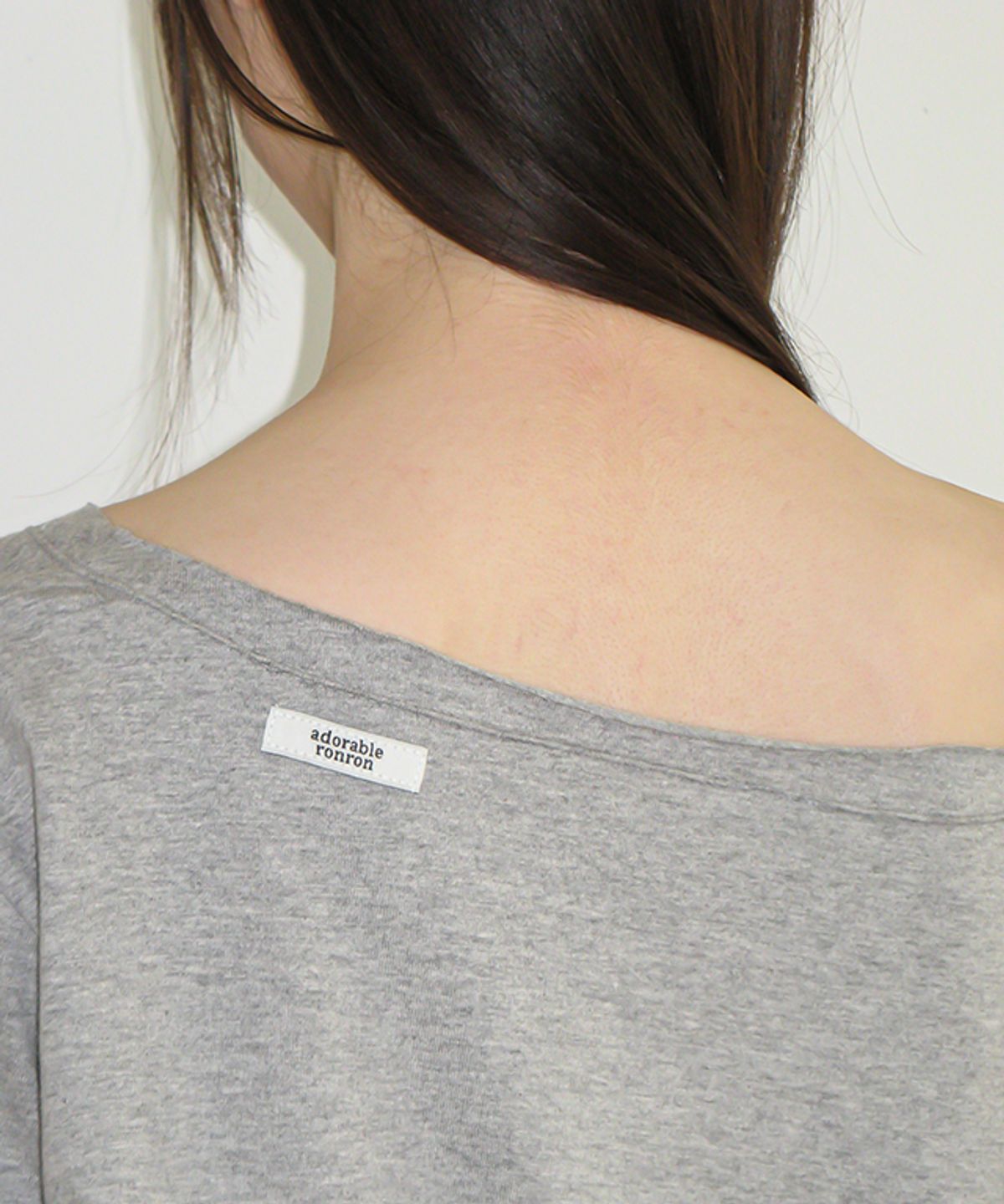 론론(RONRON) TYPE CAT OFF SHOULDER LONG SLEEVE GREY