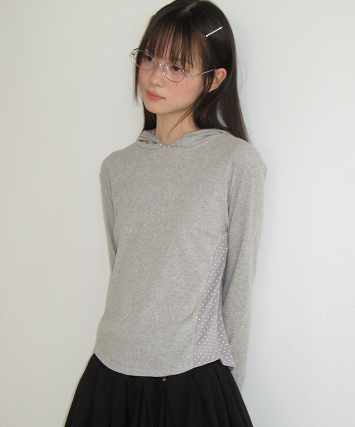 론론(RONRON) DOT PANEL SLIM HOODIE LONG SLEEVE GREY