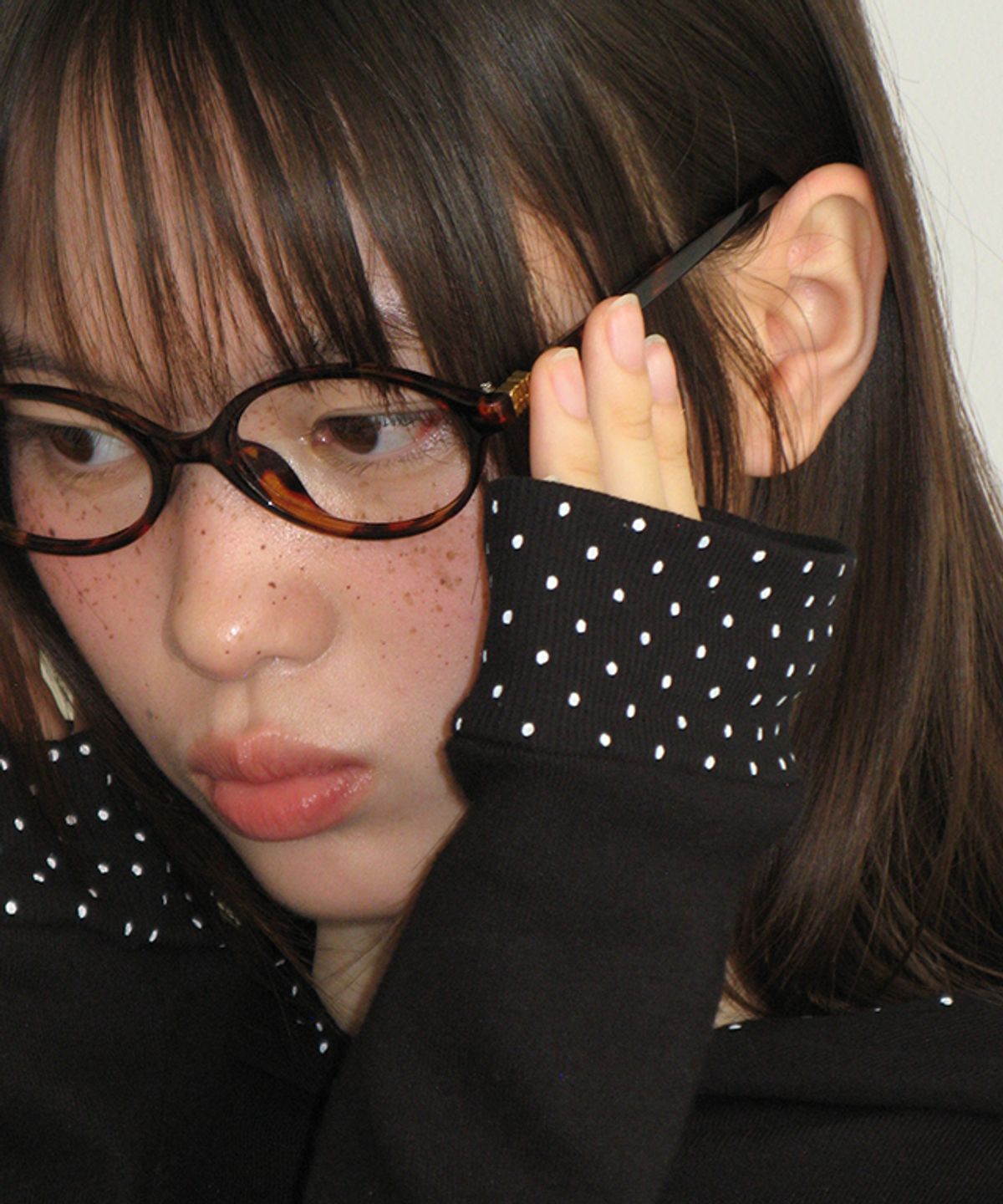 론론(RONRON) DOT PANEL SLIM HOODIE LONG SLEEVE BLACK
