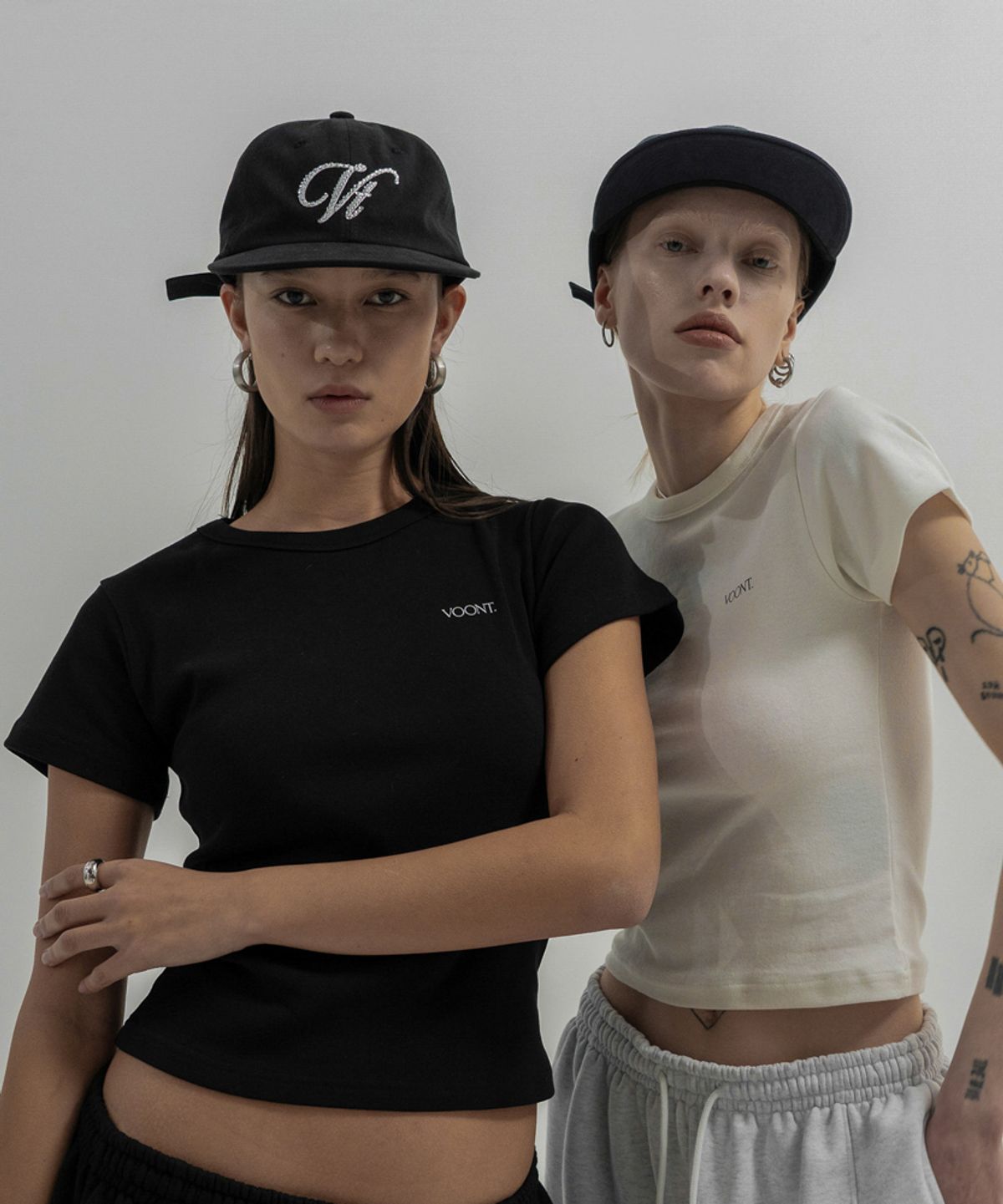 분트(VOONT) VT Logo Tee (BLACK)
