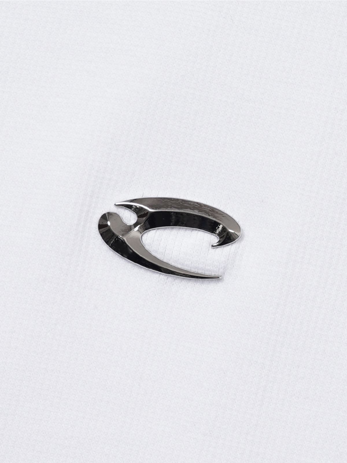 르렌느(LERENNE) Metal Logo Sleeveless - White