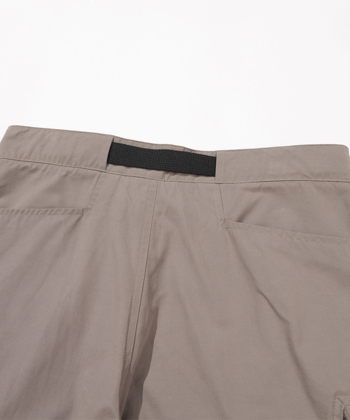 칼라파타르(KALAPATTHAR) BELTED SIGNATURE WIDE CARGO PANTS - BEIGE