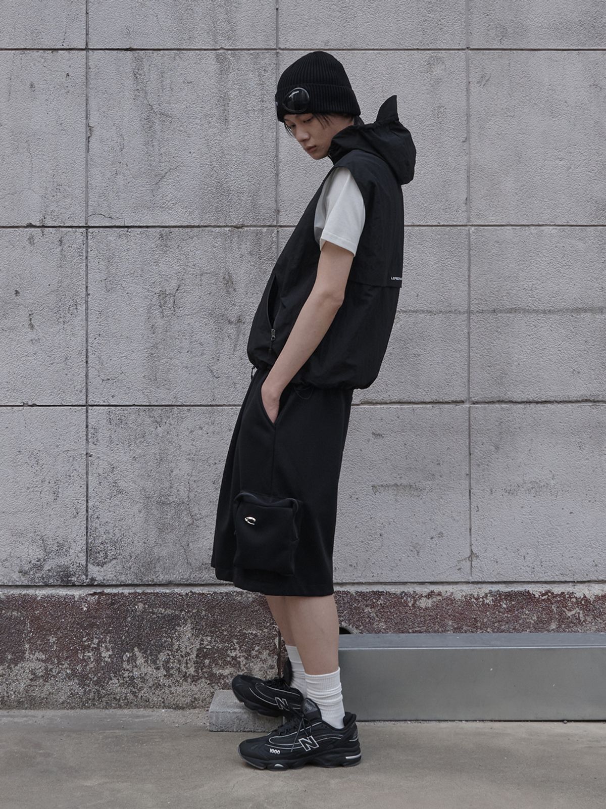 르렌느(LERENNE) Solid Pocket Cargo Bermuda Pants - Black