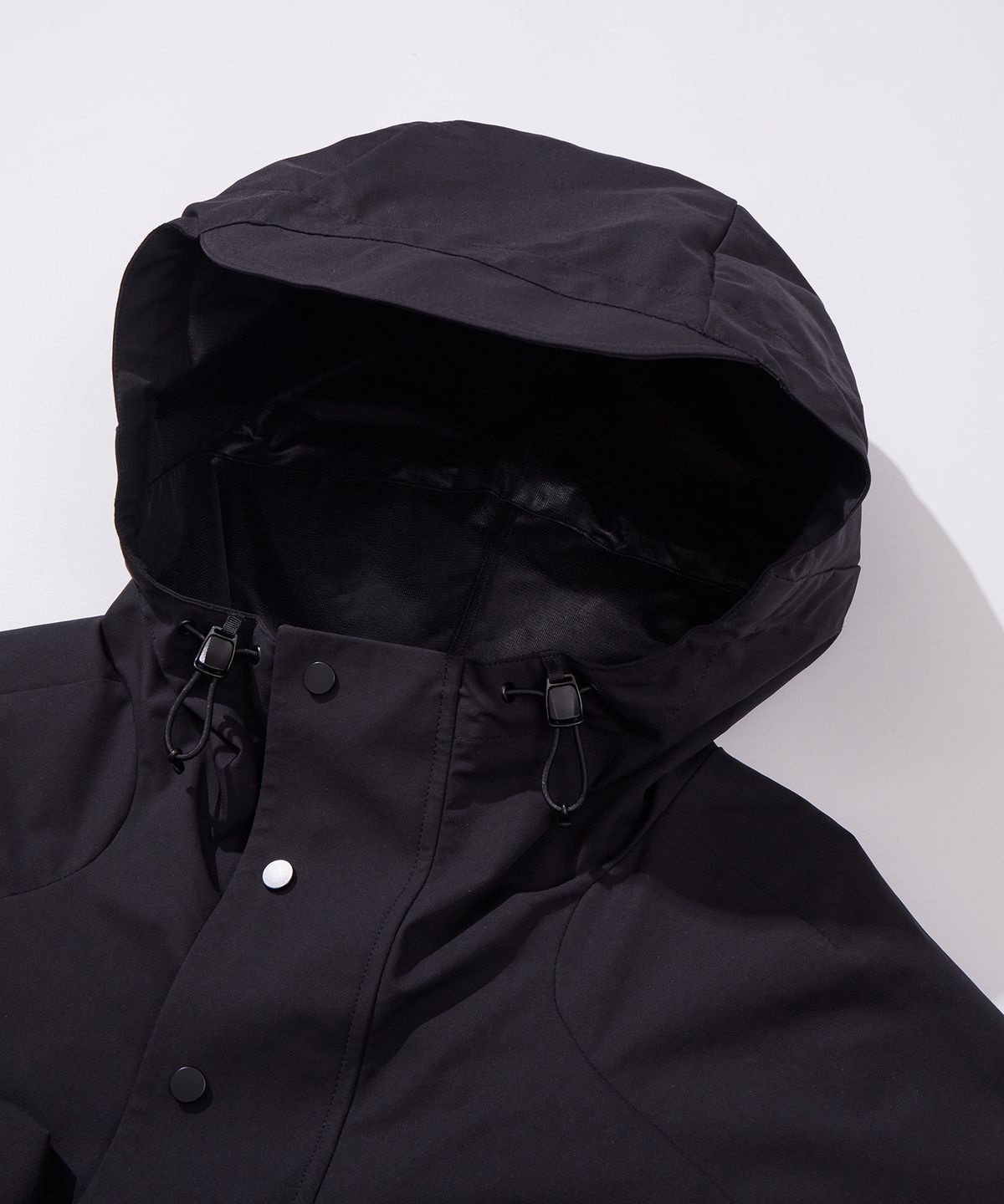 칼라파타르(KALAPATTHAR) OUTPOCKET RAGLAN SHORTS WINDBREAKER - BLACK