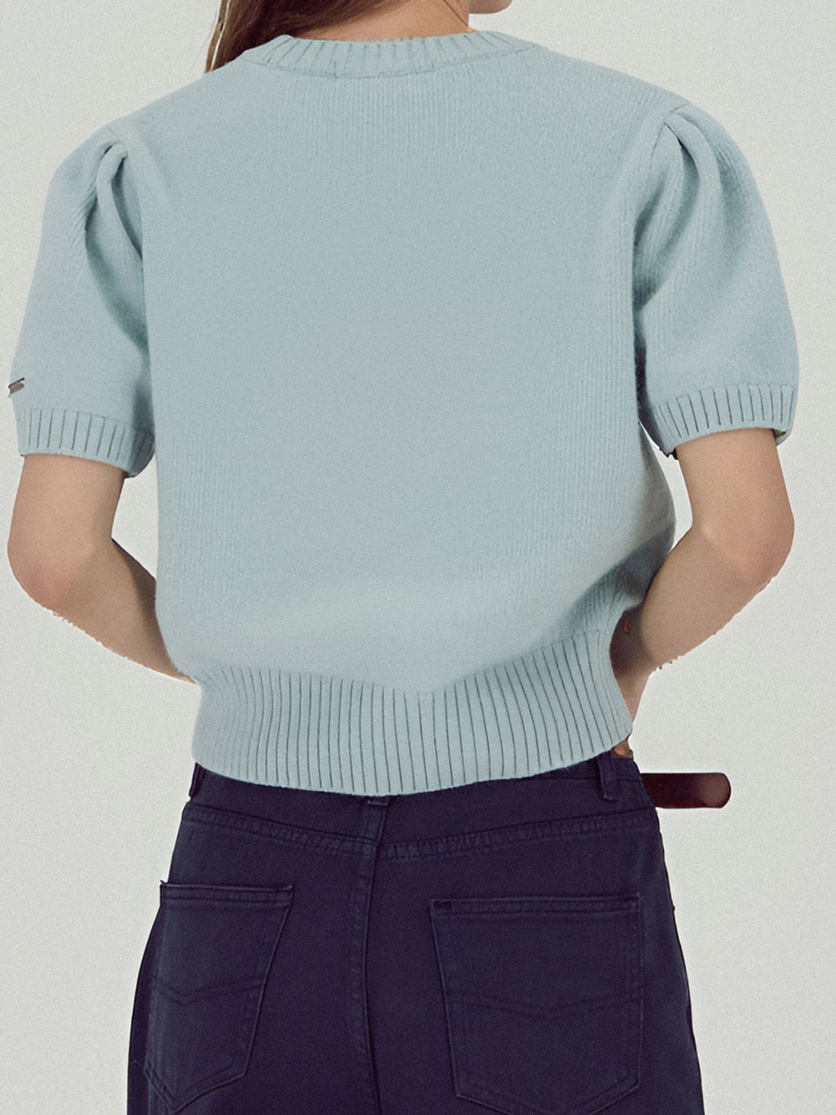 아쿠드(ACUD) Balloon Shoulder Half Knit _Sky