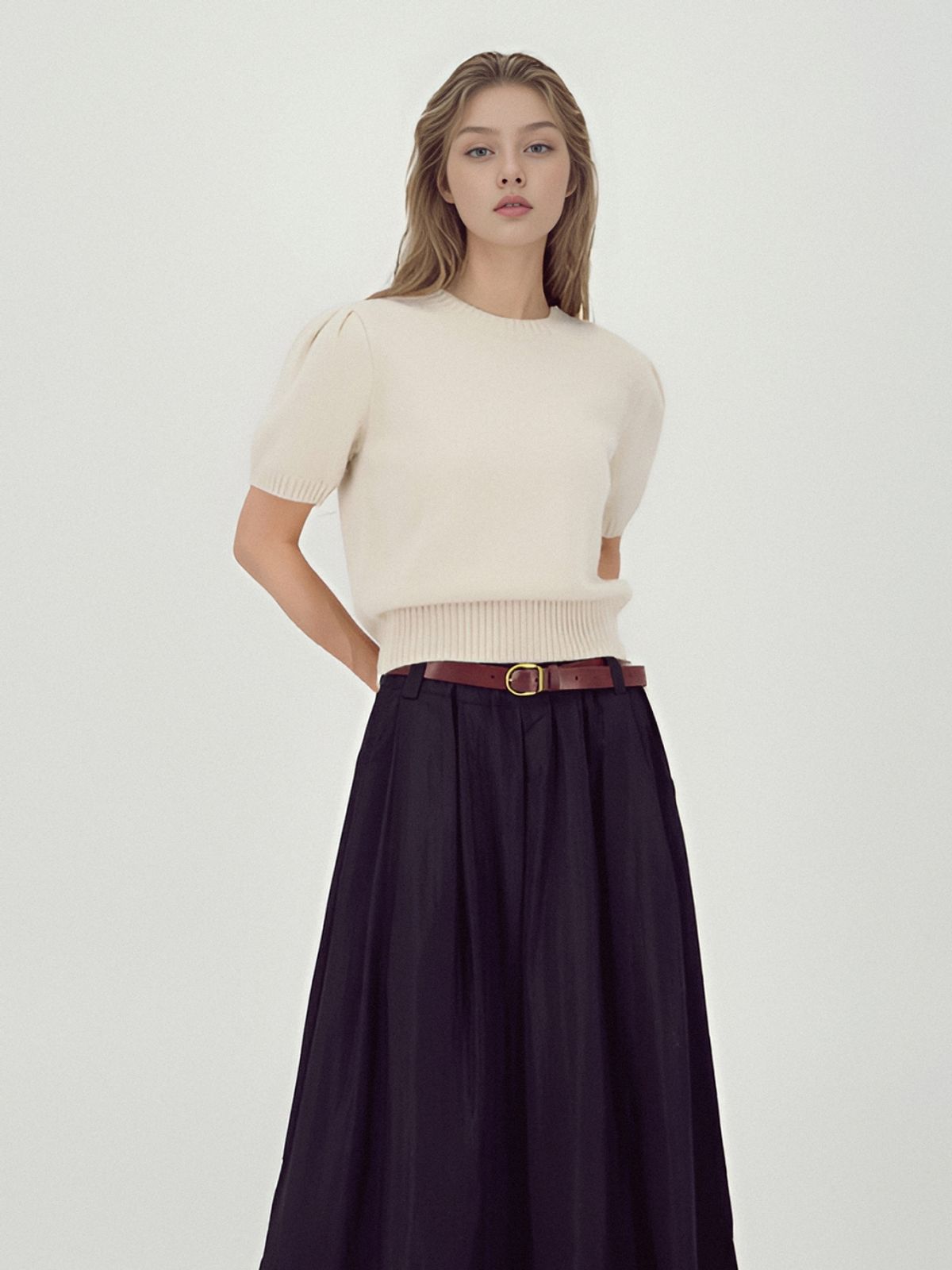 아쿠드(ACUD) Balloon Shoulder Half Knit Beige